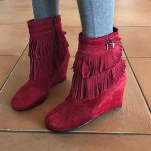 Aerosoles Plumming Bird Wedge Booties